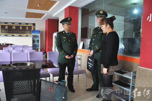 蒙自消防为火锅店做安全体检