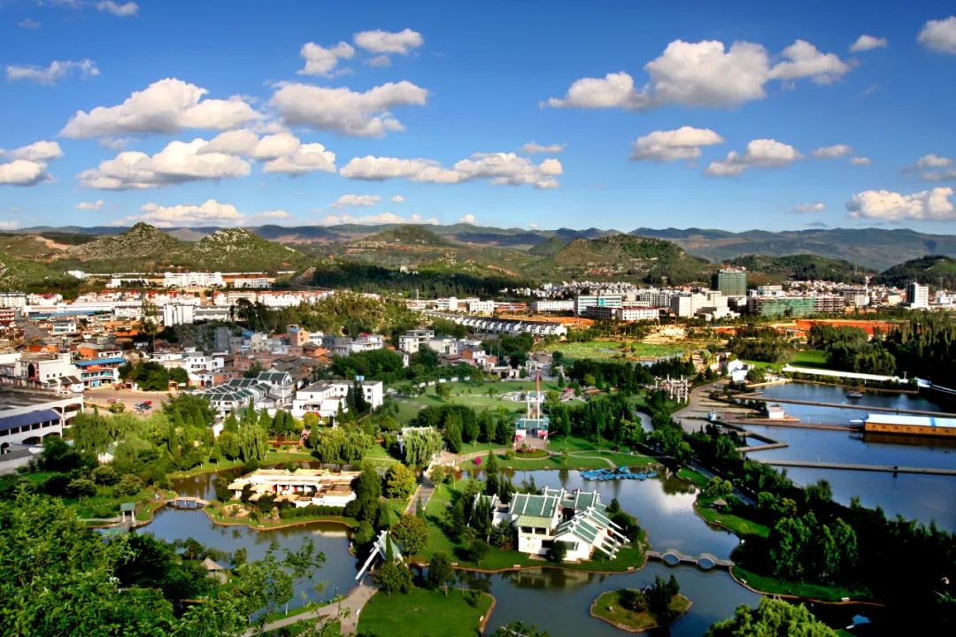 泸西:2021年成绩令人欣慰 努力让人感动_要闻_红河频道_云南网