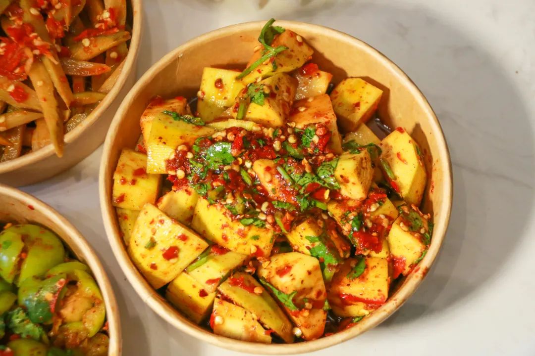 蒙自:凉拌水果,爽歪歪!_要闻_红河频道_云南网